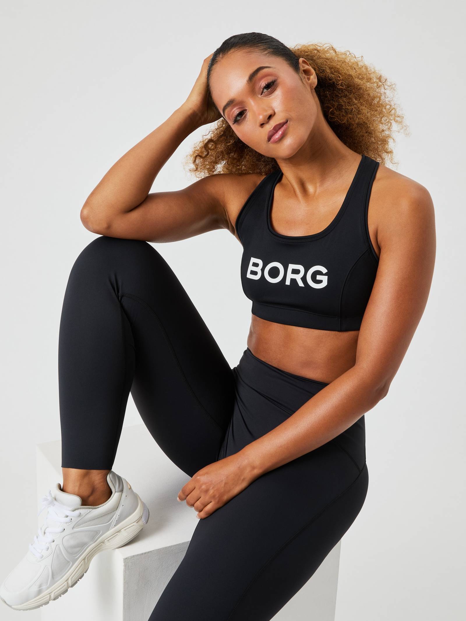 Borg Mid Support Sports Bra zwart
