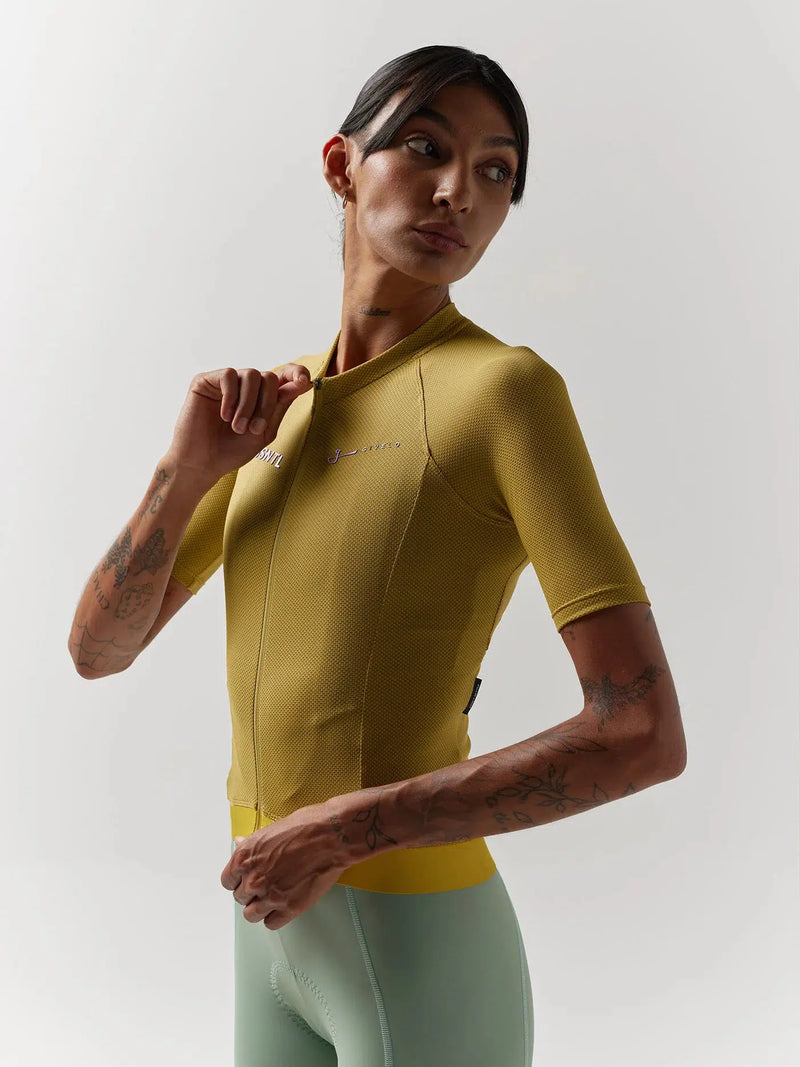 Givelo ESSENTL Graphene Short Sleeve Cycling Jersey Women